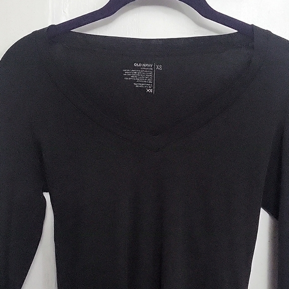 Faded Black V-Neck Long Sleeve Tee - Picture 3 of 6
